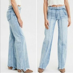 American Eagle Wide Leg Belted Jeans